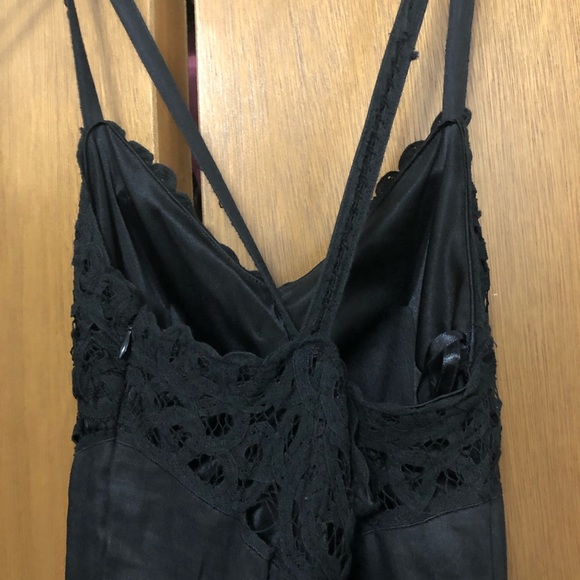 Dress - Picture 3 of 5